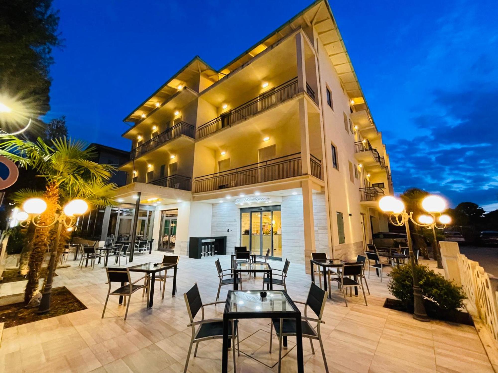 Hotel Bolognese Беллария-Иджеа-Марина Экстерьер фото